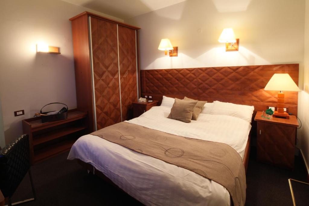 Plasma Hotel Триполи Номер фото