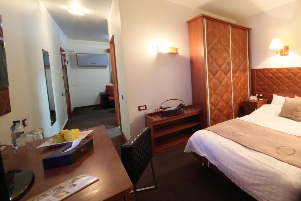 Plasma Hotel Триполи Номер фото